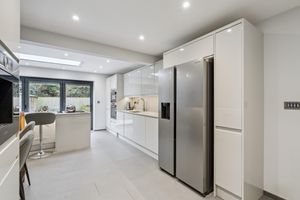 Kitchen- click for photo gallery